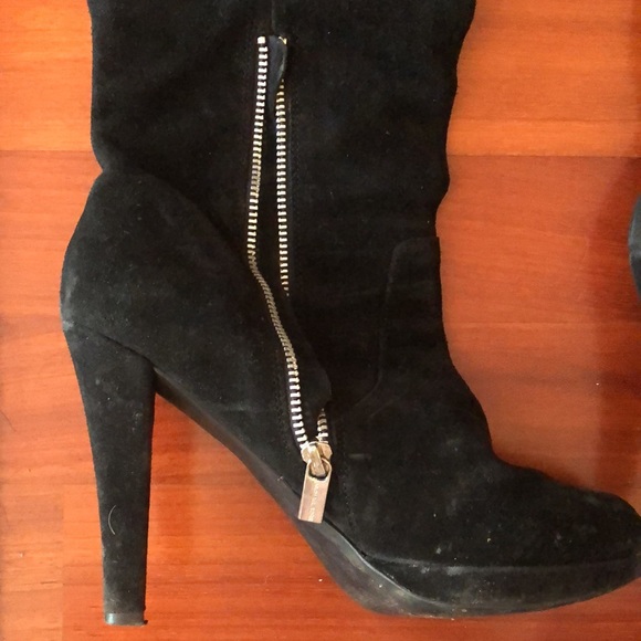 Bundle of 2 black suede leather high heeled boots! - Picture 7 of 8